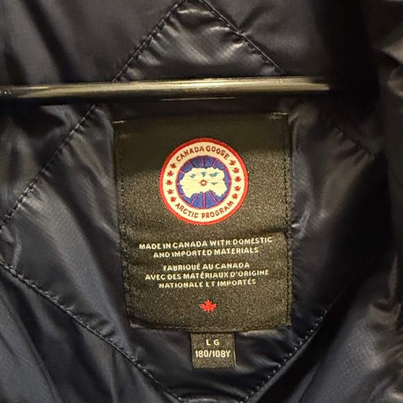 Canada Goose Crofton Puffer Vest - Picture 2 of 4